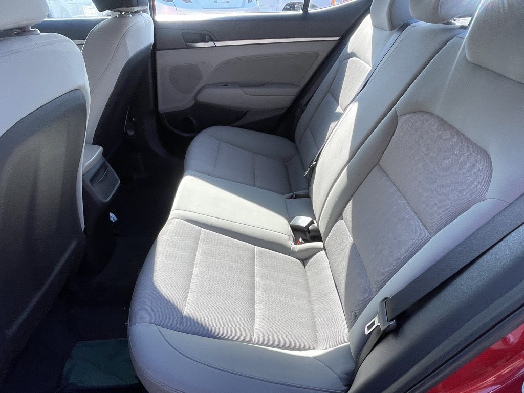 Used 2017 Hyundai Elantra SE FWD image 12