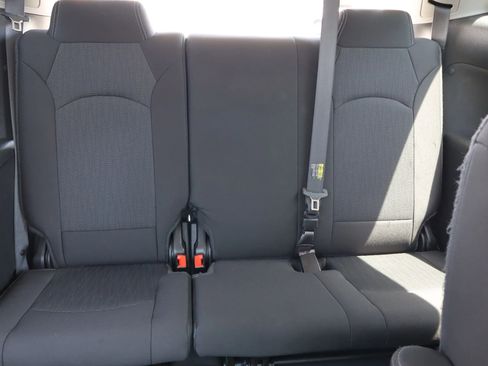 Used 2016 Chevrolet Traverse LT w/ Style and Technology Package image 10