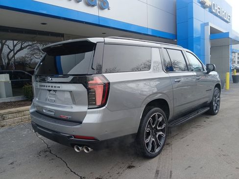 New 2026 Chevrolet Suburban RST w/ RST Capability Package AWD/4WD image 4