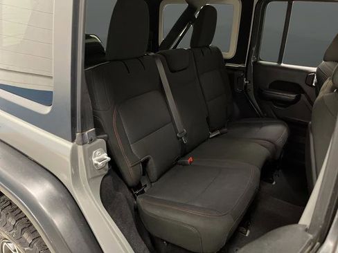 Used 2021 Jeep Wrangler Unlimited Rubicon image 29