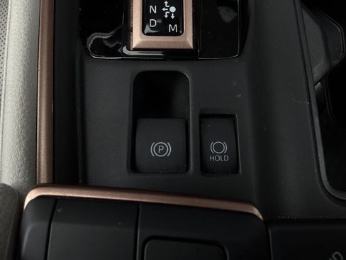 Used 2024 Toyota Grand Highlander AWD Hybrid image 34