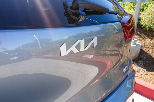 Certified 2022 Kia Niro LX FWD image 13