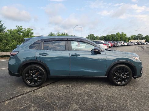 Certified 2025 Honda HR-V Sport image 7