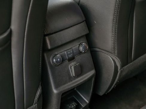 Used 2018 Ford Explorer XLT w/ Equipment Group 202A image 36