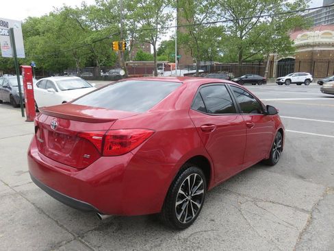 Used 2017 Toyota Corolla SE FWD image 4