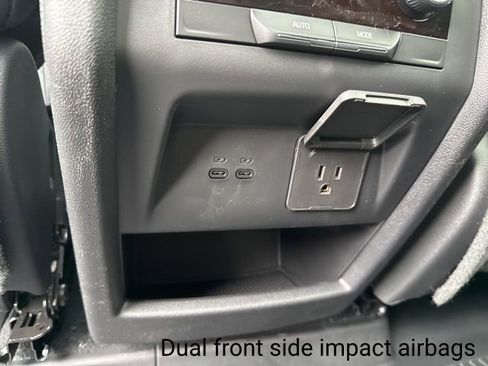 New 2026 Chevrolet Traverse Z71 w/ Enhanced Driving Package AWD/4WD image 40