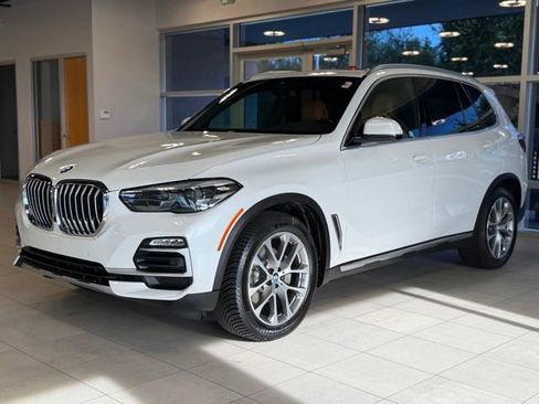 Used 2019 BMW X5 xDrive40i w/ Convenience Package AWD/4WD image 4
