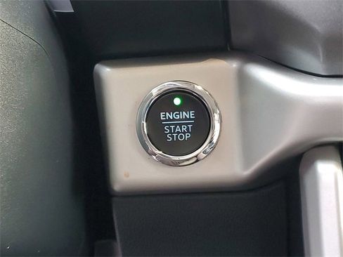 Used 2022 Ford Expedition XLT image 20