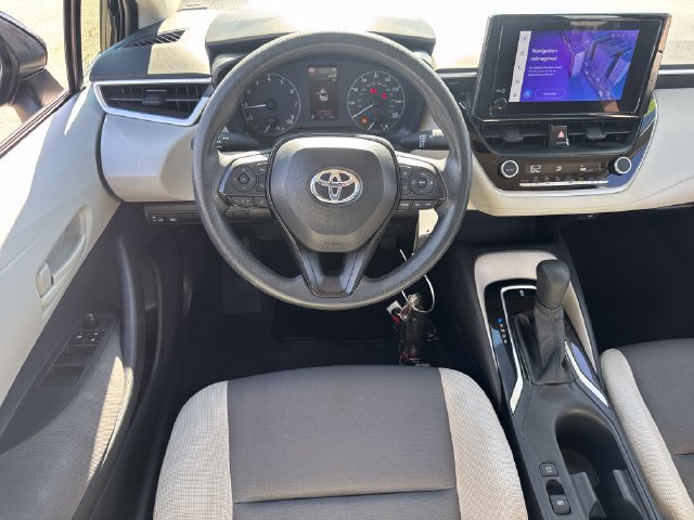 Used 2025 Toyota Corolla LE FWD image 13