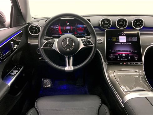 Used 2023 Mercedes-Benz C 300 Sedan image 5