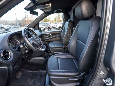 Used 2022 Mercedes-Benz Metris Passenger image 49