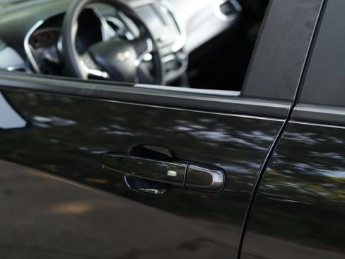 Used 2024 Chevrolet Equinox LS w/ LS Convenience Package FWD image 31