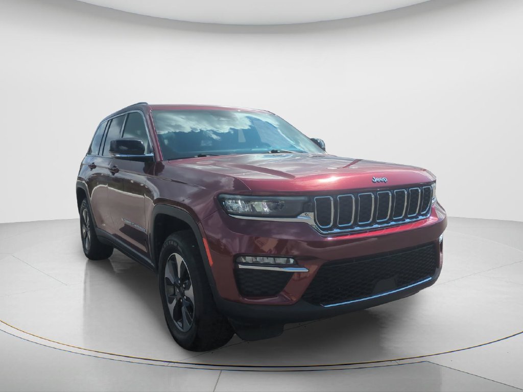 Used 2024 Jeep Grand Cherokee Limited 4xe AWD/4WD image 3