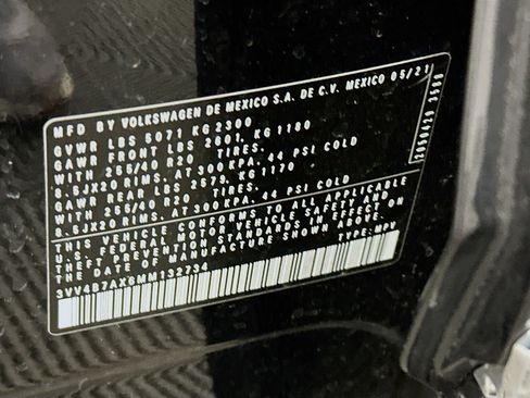 Used 2021 Volkswagen Tiguan SEL Premium R-Line image 12