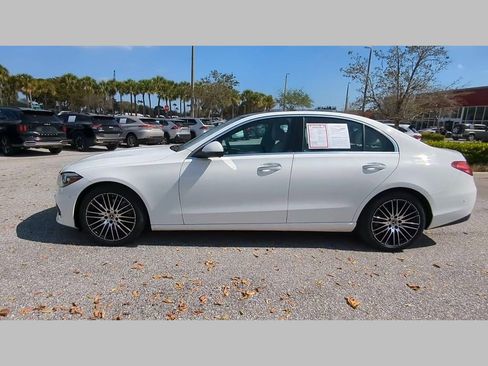Used 2025 Mercedes-Benz C 300 4MATIC Sedan image 13