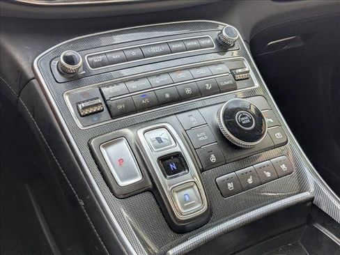 Used 2022 Hyundai Santa Fe Limited image 12