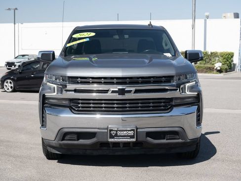 Used 2021 Chevrolet Silverado 1500 LT RWD image 2