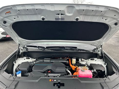 Certified 2025 Hyundai Santa Fe Calligraphy image 8