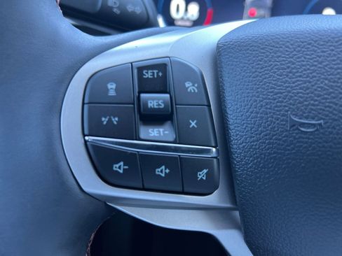 New 2026 Ford Explorer Active image 54