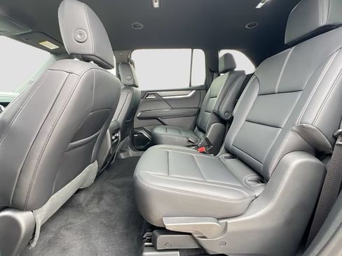 New 2026 GMC Acadia Elevation w/ Elevation Premium Package FWD image 17