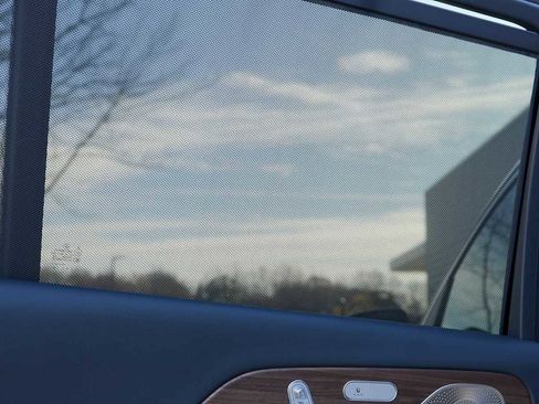 New 2026 Mercedes-Benz GLS 450 4MATIC image 67