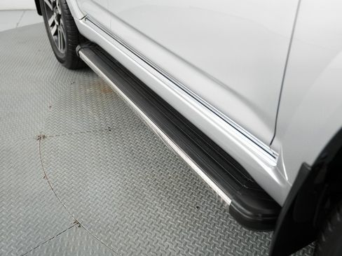 Used 2019 Toyota 4Runner Limited image 70