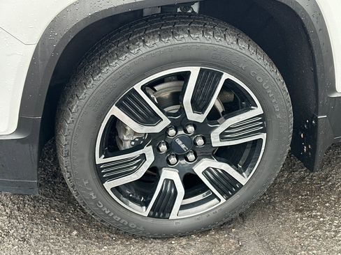 Used 2021 GMC Acadia SLT w/ Elevation Edition image 48