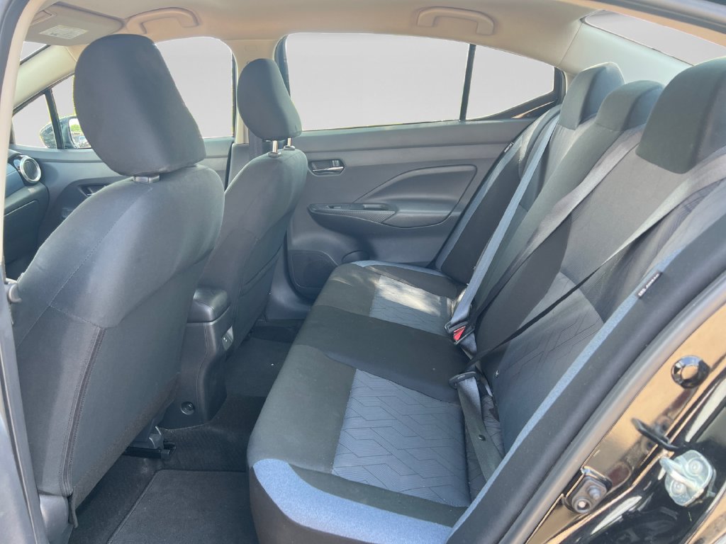 Used 2025 Nissan Versa SV FWD image 28
