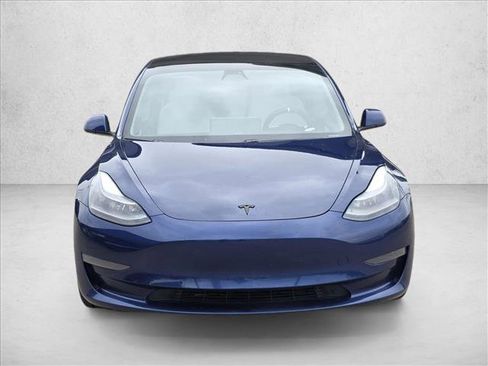 Used 2021 Tesla Model 3 Standard Range Plus RWD image 2