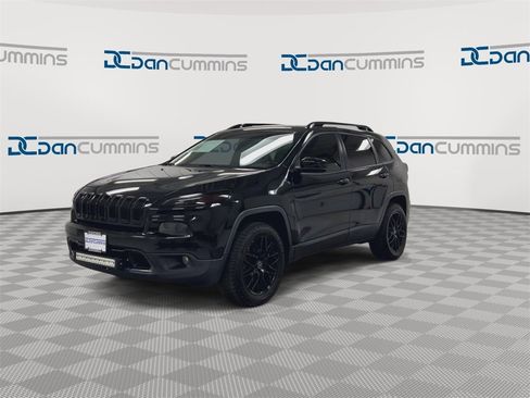 Used 2016 Jeep Cherokee Limited image 4