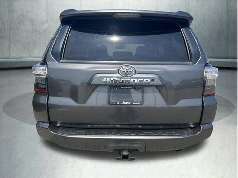 Used 2016 Toyota 4Runner SR5 Premium AWD/4WD image 5