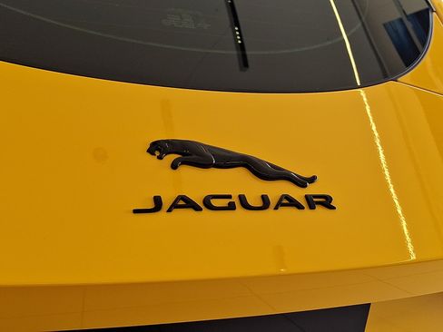 Used 2021 Jaguar F-TYPE R AWD/4WD image 26
