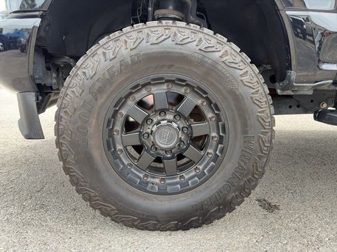 Used 2022 Ford F250 Lariat AWD/4WD image 9