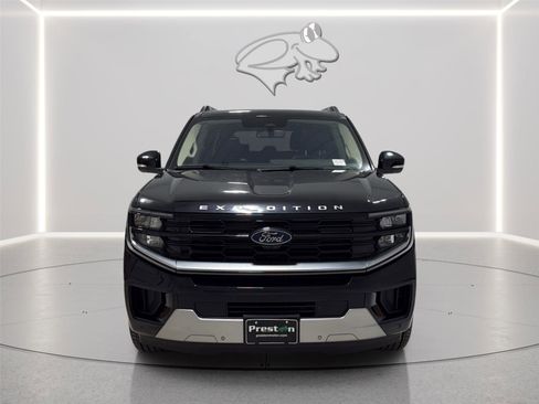 New 2025 Ford Expedition Max Platinum w/ Platinum Ultimate Package AWD/4WD image 10