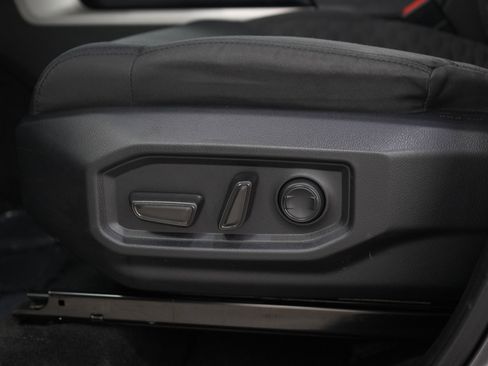 Used 2022 Toyota Tundra SR5 AWD/4WD image 26