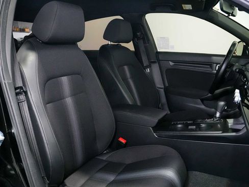 Used 2025 Honda Civic Sport image 26
