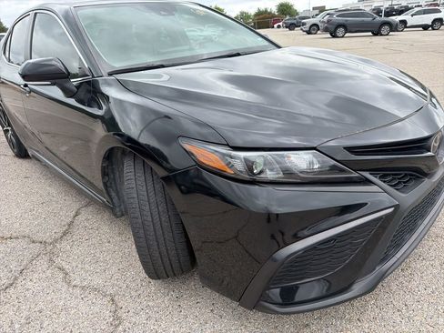 Used 2023 Toyota Camry SE w/ Audio Upgrade Package image 3
