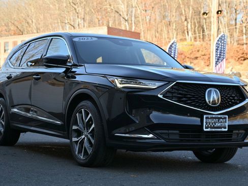 Used 2023 Acura MDX SH-AWD w/ Technology Package image 9