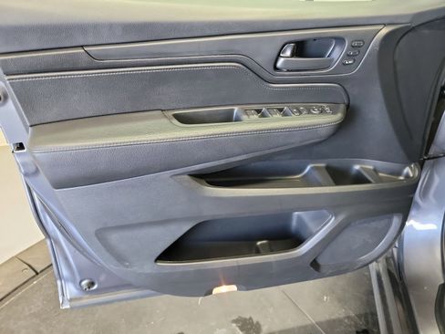 Certified 2024 Honda Odyssey EX-L image 13