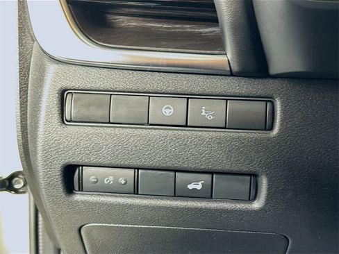 Used 2023 Nissan Rogue Platinum w/ Platinum Premium Package image 10