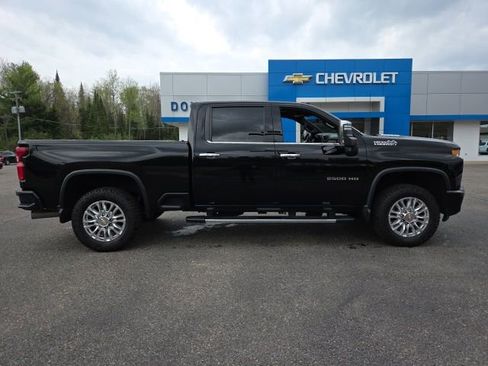 Used 2021 Chevrolet Silverado 2500 High Country w/ Z71 Off-Road Package AWD/4WD image 45
