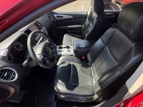 Used 2017 Nissan Pathfinder SL w/ Trailer Tow Package image 22