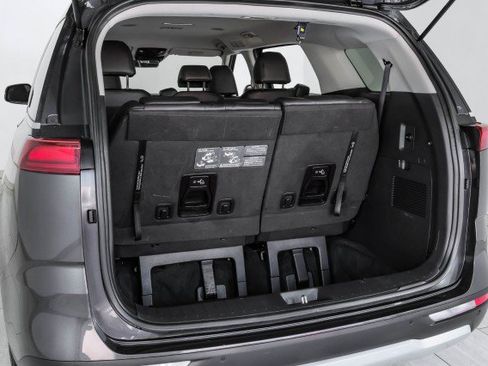 Used 2023 Kia Carnival LX FWD image 56