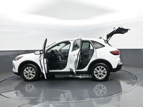 Used 2025 Ford Escape Active AWD/4WD image 29