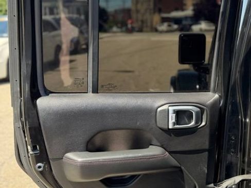 Used 2019 Jeep Wrangler Unlimited Rubicon AWD/4WD image 16
