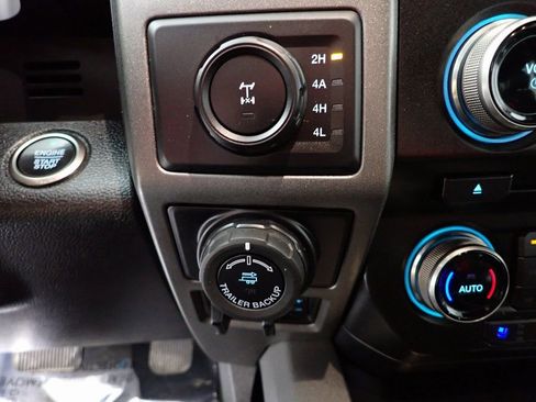 Used 2018 Ford F150 Raptor w/ Equipment Group 802A Luxury image 34