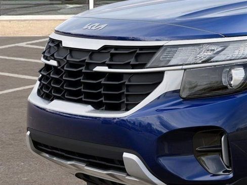 New 2026 Kia Seltos LX image 12