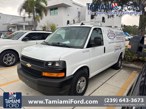 Used 2024 Chevrolet Express 2500 w/ Driver Convenience Package RWD image 1