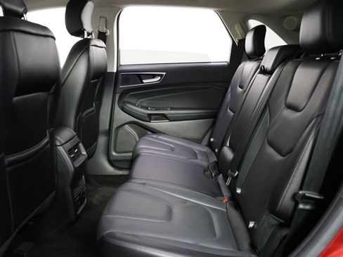 Used 2017 Ford Edge Titanium w/ Technology Package AWD/4WD image 21