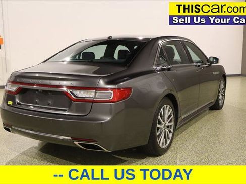 Used 2017 Lincoln Continental Select image 7